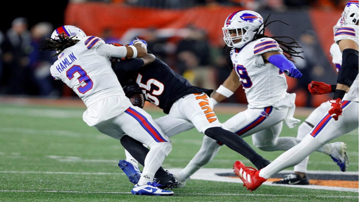 Sufre Damar Hamlin paro cardíaco en pleno juego Buffalo-Cincinnatti