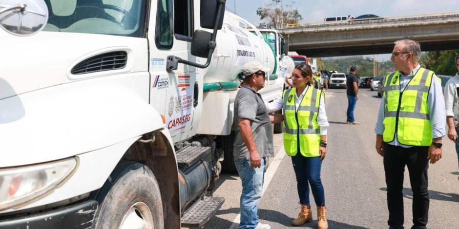 Evelyn Salgado tiene plan emergente de agua en pipas para Acapulco